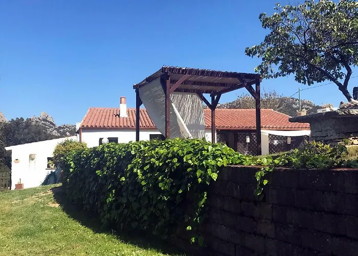 La Tasgia לינה וארוחת בוקר 3*